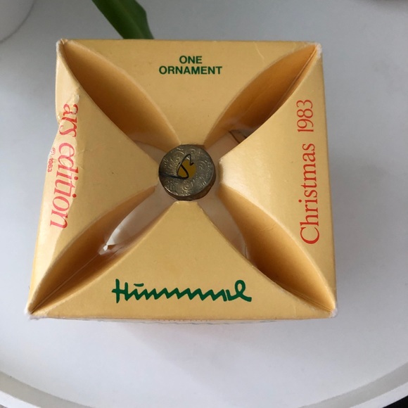 Vintage Christmas Tree Ornament - Picture 5 of 6